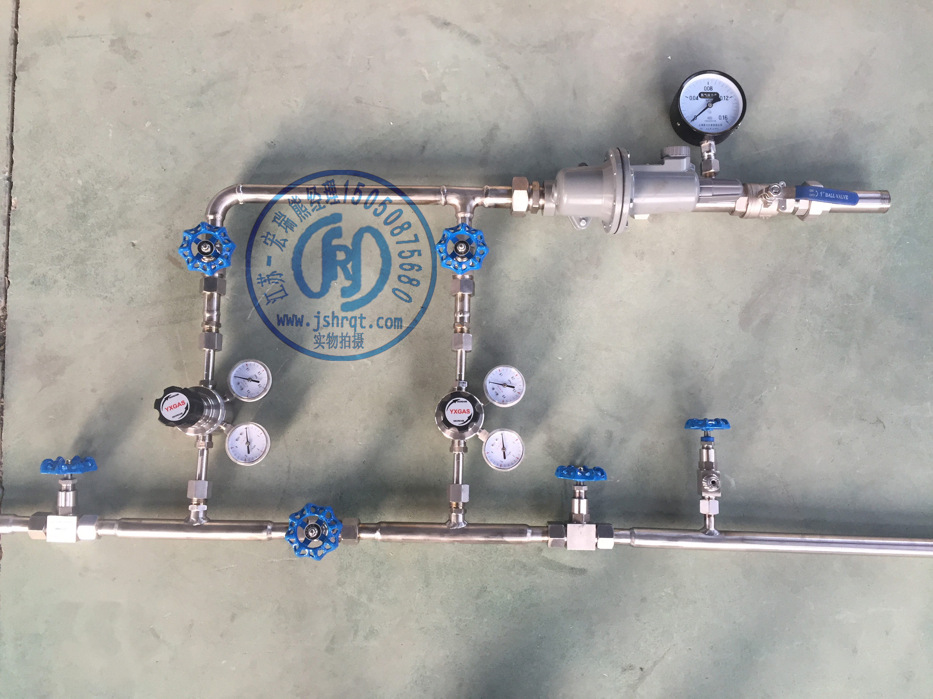 氨氣半自動(dòng)切換匯流排雙路式