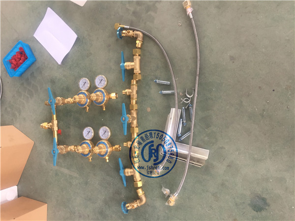 1X1瓶組龍門架雙路式黃銅匯流排