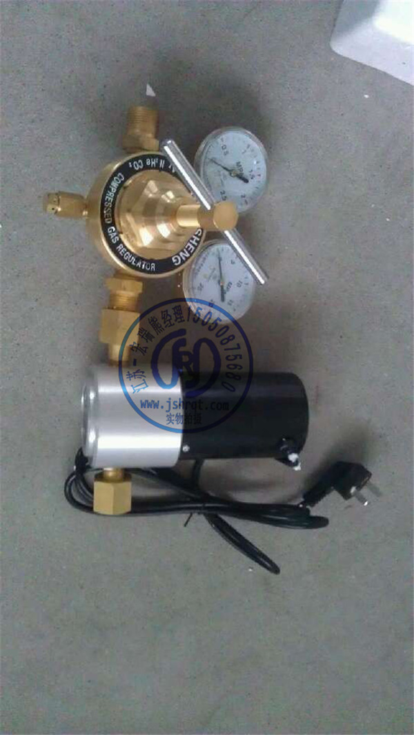 二氧化碳電加熱減壓器