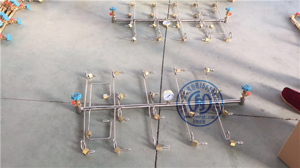 20瓶組集裝格匯流排