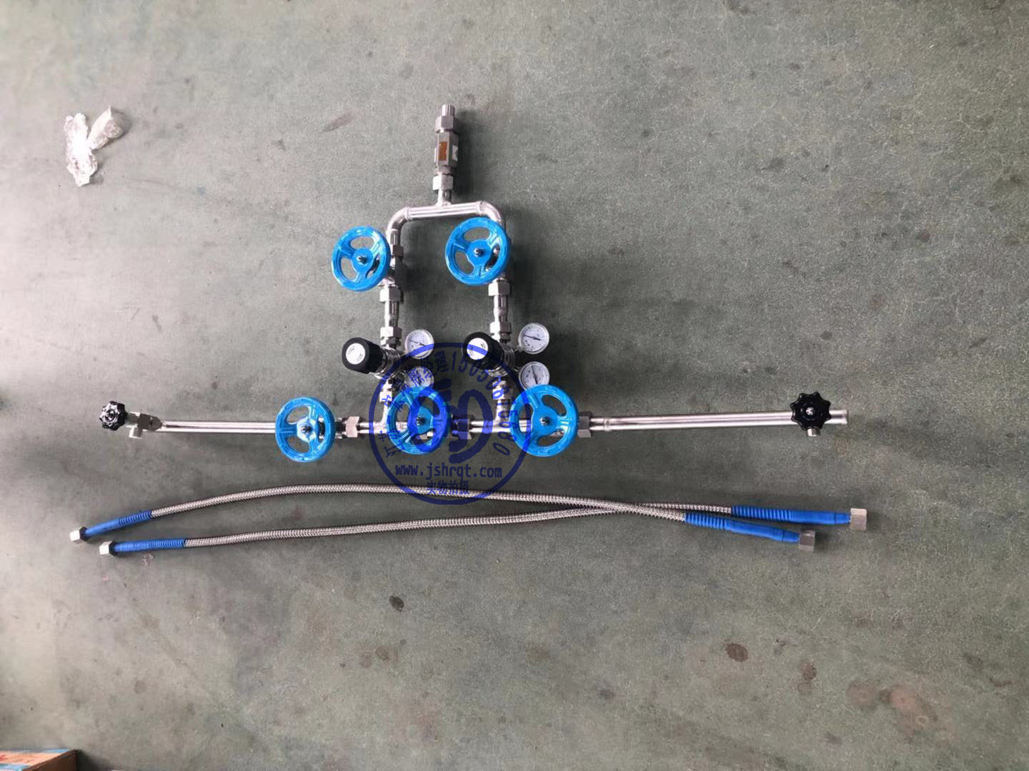 雙側(cè)式龍門(mén)架式匯流排